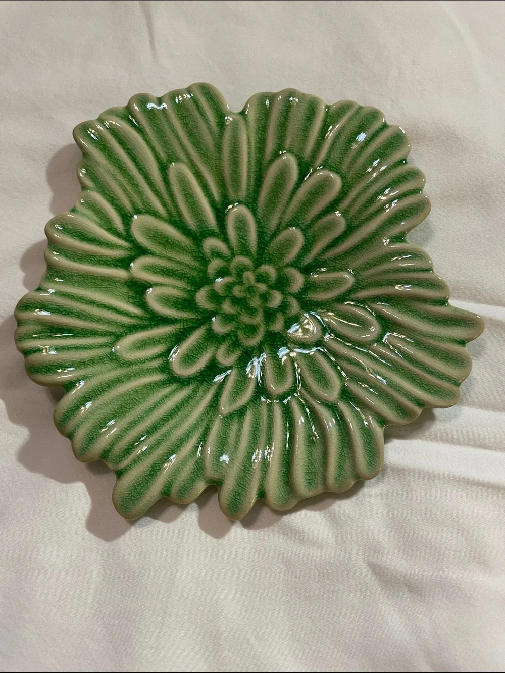 Pottery Barn Green Chrysanthemum Pillar Candle Dish